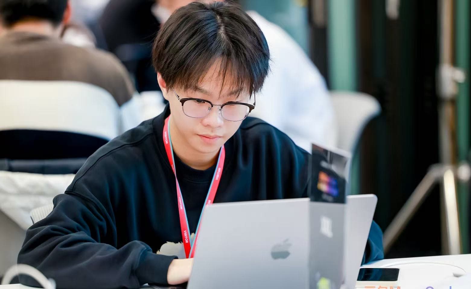 受邀苹果公司！高中生仅用8个月自学开发圆梦